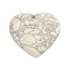 Coração de Pedra Sabão Reconstituída 50x45mm Marfim com Veia Preta 1 unidade