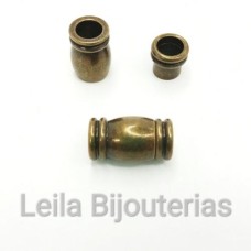 Fecho Imã Ouro Envelhecido 10mm (diâmetro externo) x 6mm (diâmetro interno) e 17mm de comprimento - 3 unidades