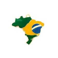 Pingente Bandeira do Brasil no Mapa do Brasil Com Resina 37x38x2mm Dourado 1 Unidade