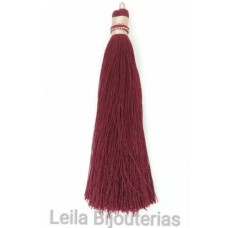 Tassel Vinho 15.8 cm com acabamento Metalizado e detalhe em Macramê 1unidade